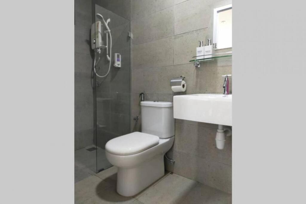 Kenwingston Cyberjaya Free Wifi By Premium Stay Exterior photo